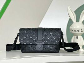 Picture of LV Mens Bags _SKUfw147523902fw